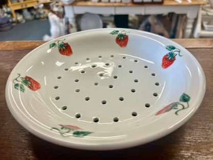 Red & white Apilco Strawberry Colander & Plate France, 9 3/4"