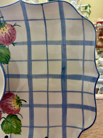 Red White Blue Calypso Strawberry Chip & Dip Italy, 13"