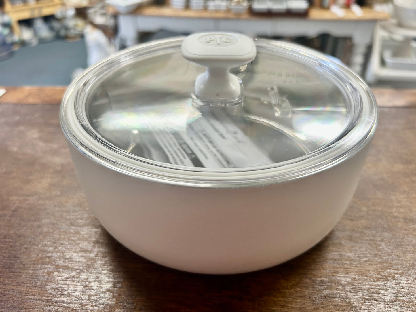 White Pampered Chef NEW 1 QT Insulated Bowl, 1 QT