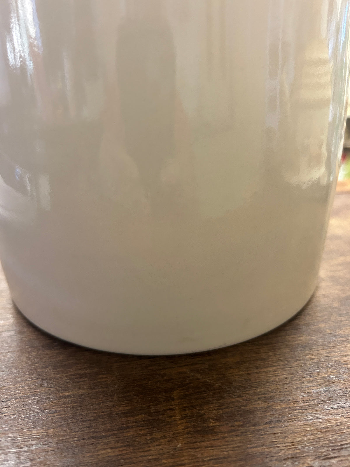 Cream Farmhouse Pottery Laurel Crock, 8 1/4"
