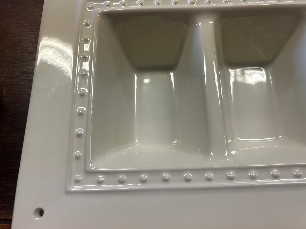 Nora Fleming White 3 Section Dots, 14 1/2"