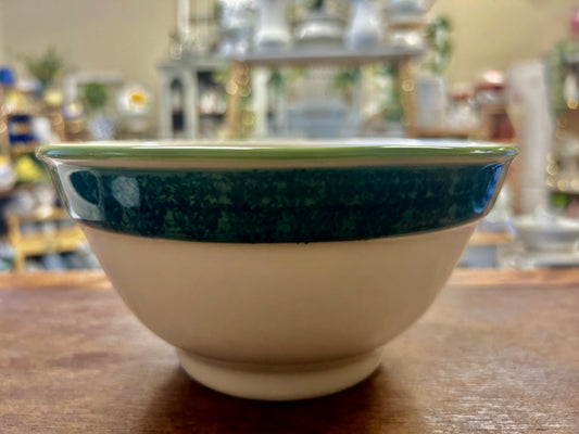 Green & White Hartstone RARE Green Leaf Bowl, 7 1/2"