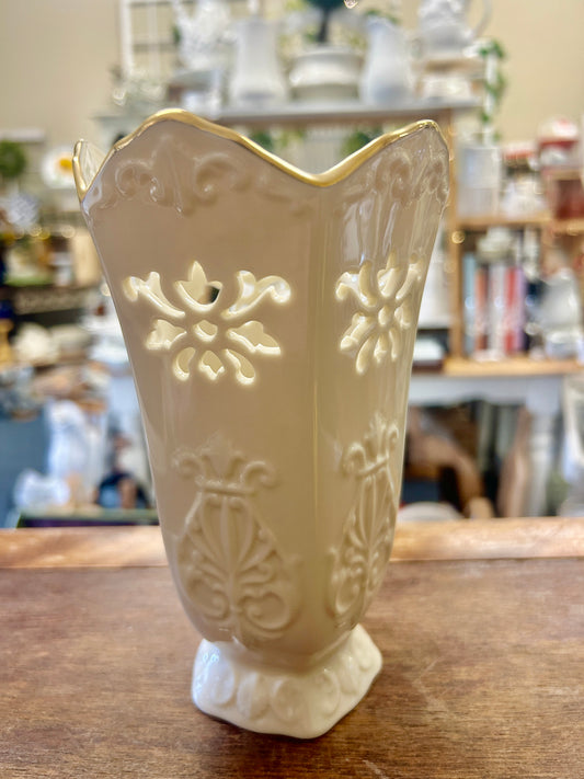 Cream Lenox Langtry Vase, 7"