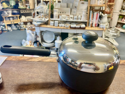 Gray Circulon NEW 3 QT Pot w/ Lid, 3 QT