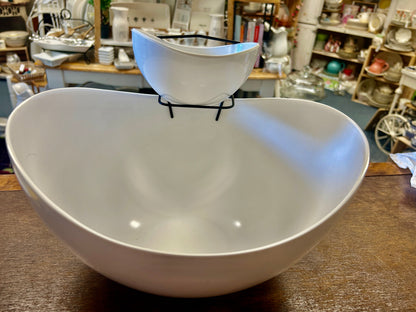 White B Smith Melamine Chip & Dip, 11 1/4"