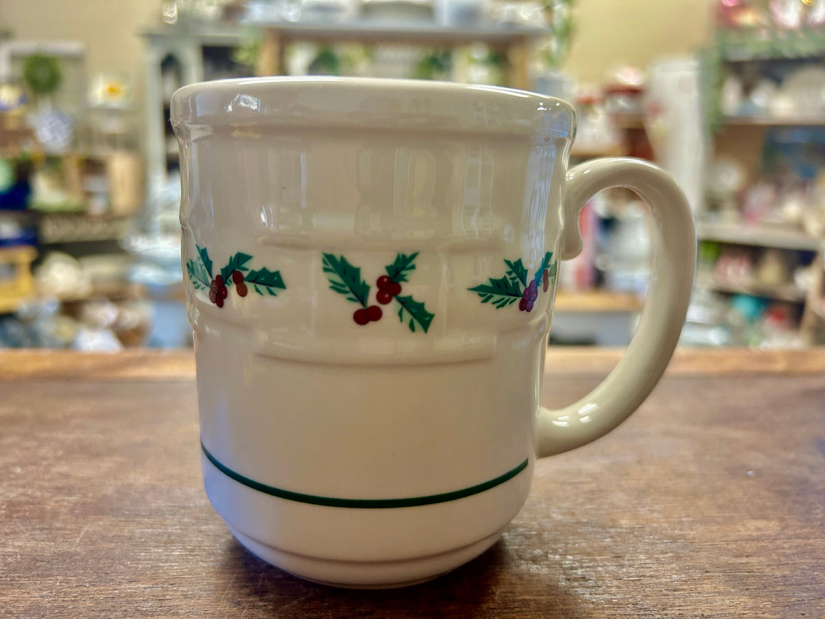 Red Green White Longaberger Christmas Holly Mug, 4 1/4"