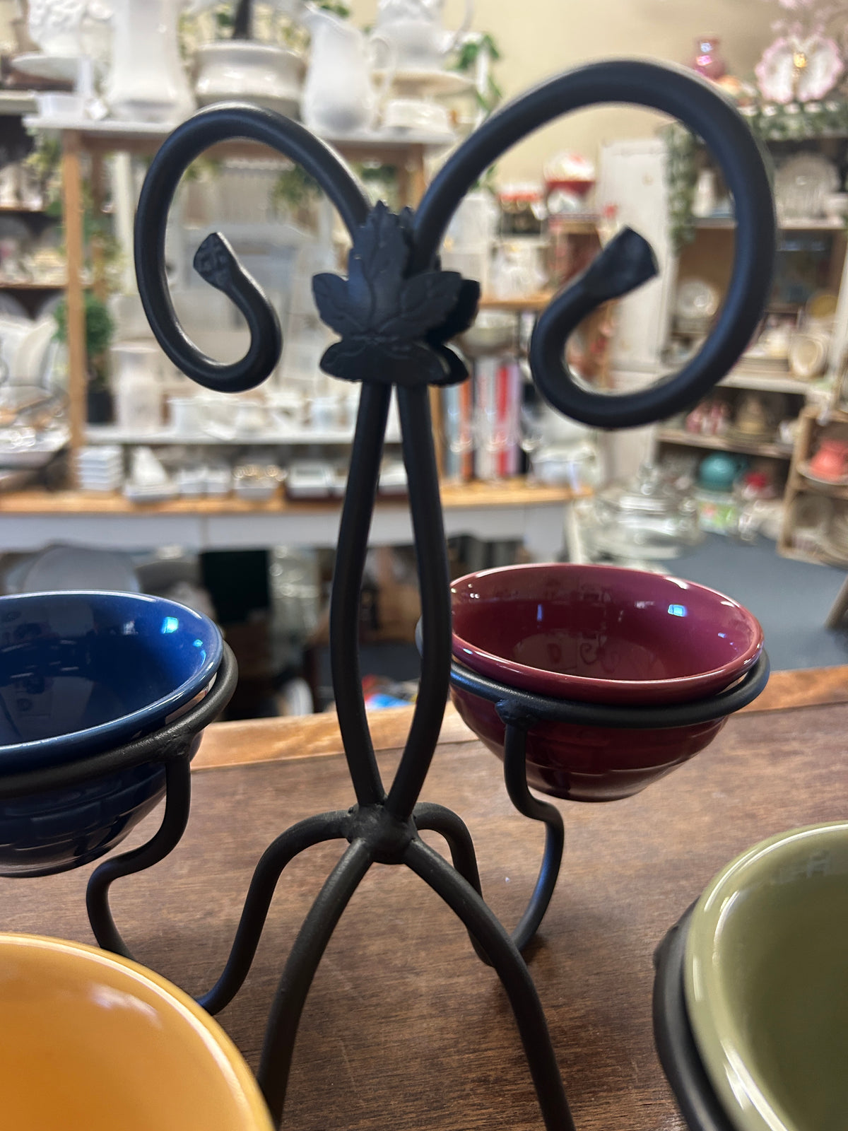 Multicolor Longaberger Metal Caddy w/4 Bowls, 9 1/2"