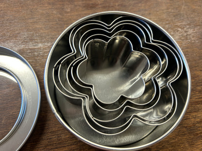 Silver  Set of 5 Flower Cookie Cutters, 3 1/2"