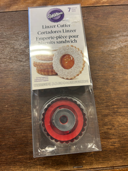Silver Wilton NEW Linzer Cutter 7 pcs, 2"