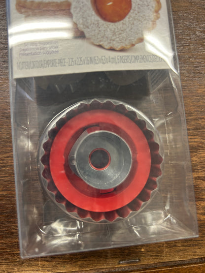 Silver Wilton NEW Linzer Cutter 7 pcs, 2"