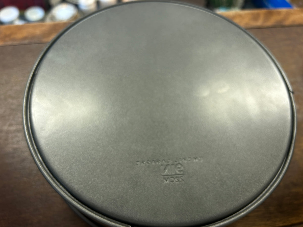Gray Emeril Lagasse Spring Form Pan 9", 9"
