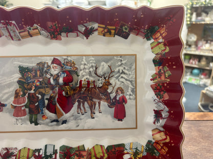 Red Green White Villeroy & Boch Santa Rectangle Platter, 14"