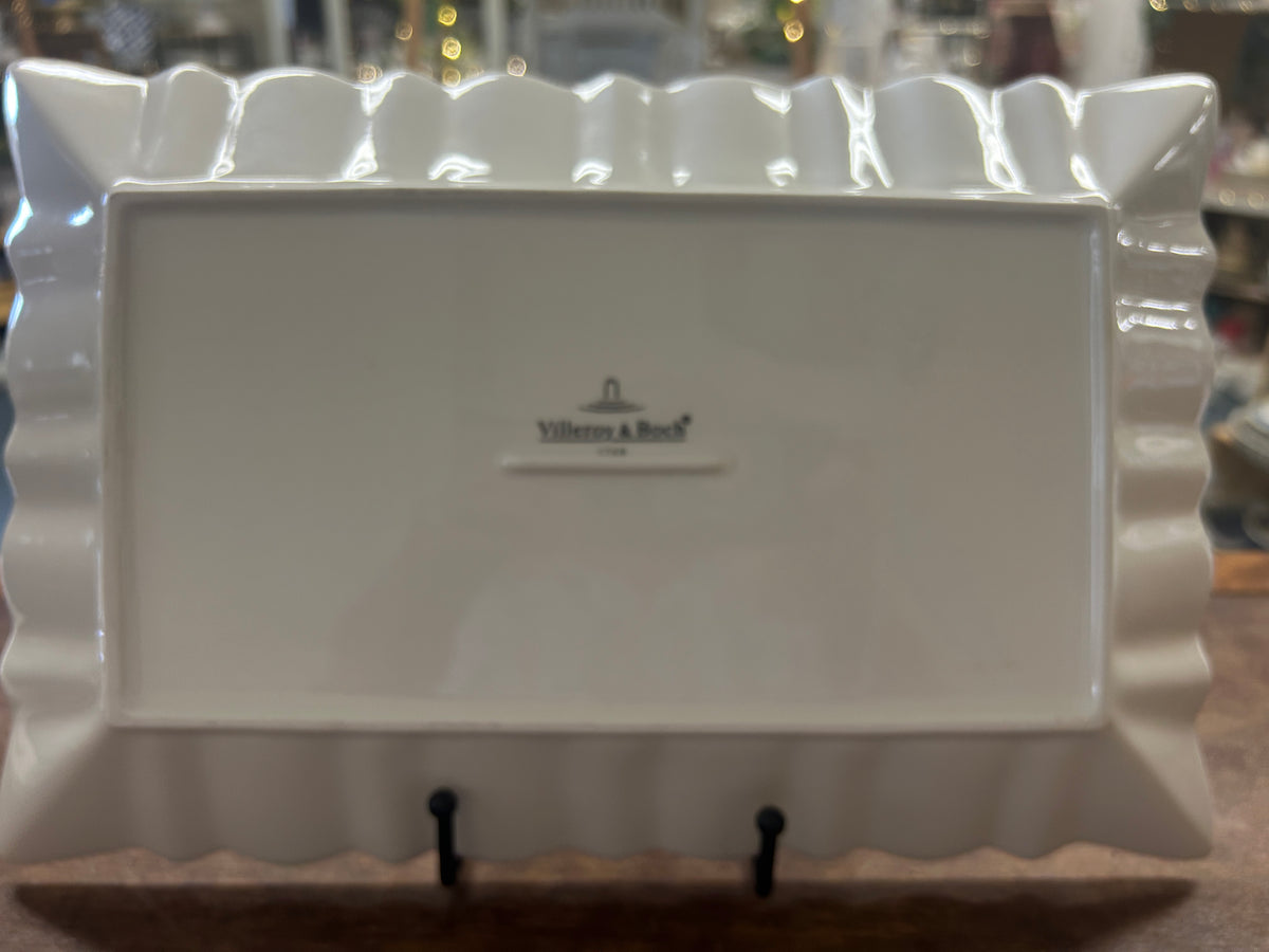 Red Green White Villeroy & Boch Santa Rectangle Platter, 14"