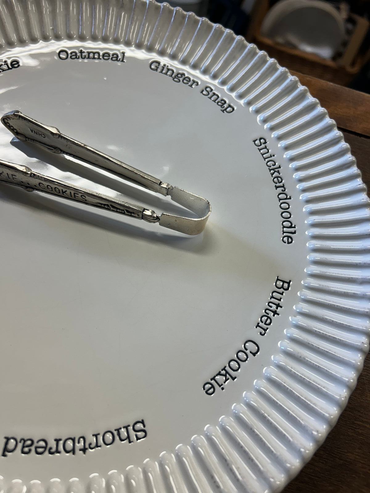 White Mud Pie Cookie Platter w/ Tongs, 11"