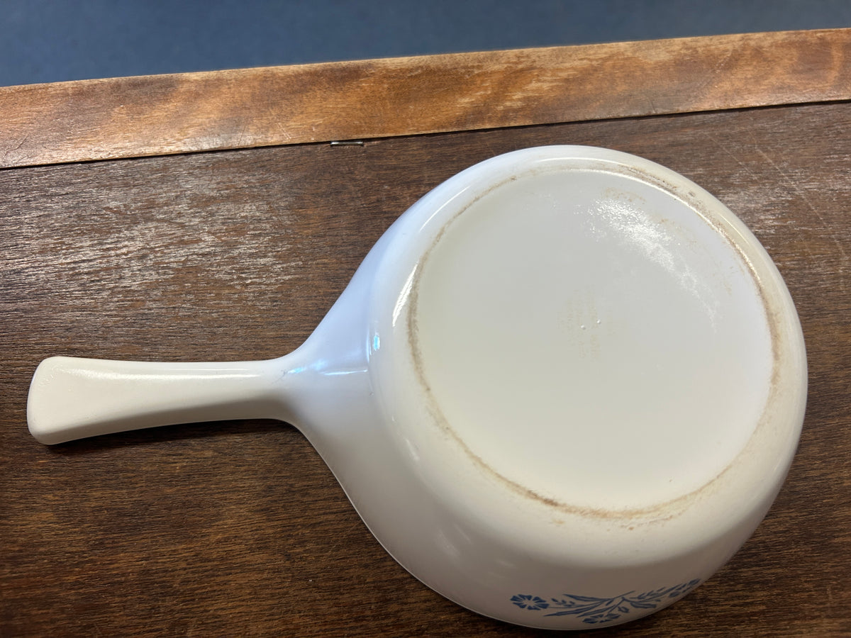 Blue & White Pyrex Blue Cornflower Pan 16 oz., 16 ounces
