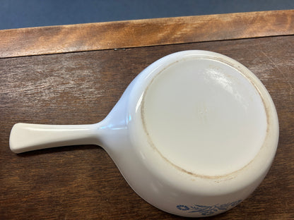 Blue & White Pyrex Blue Cornflower Pan 16 oz., 16 ounces