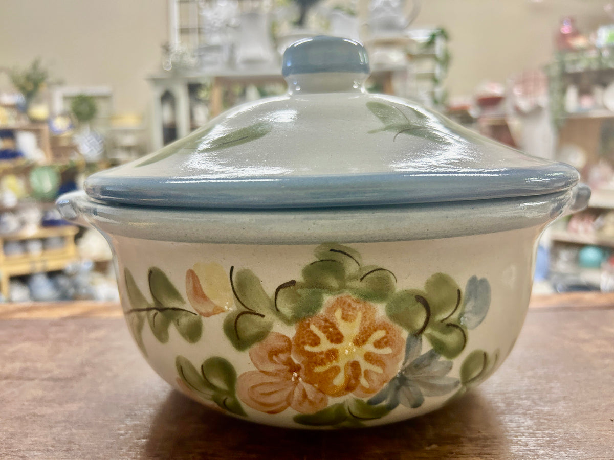 Blue & Pink Louisville Stoneware Country Flower 2 QT Casserole, 2 QT
