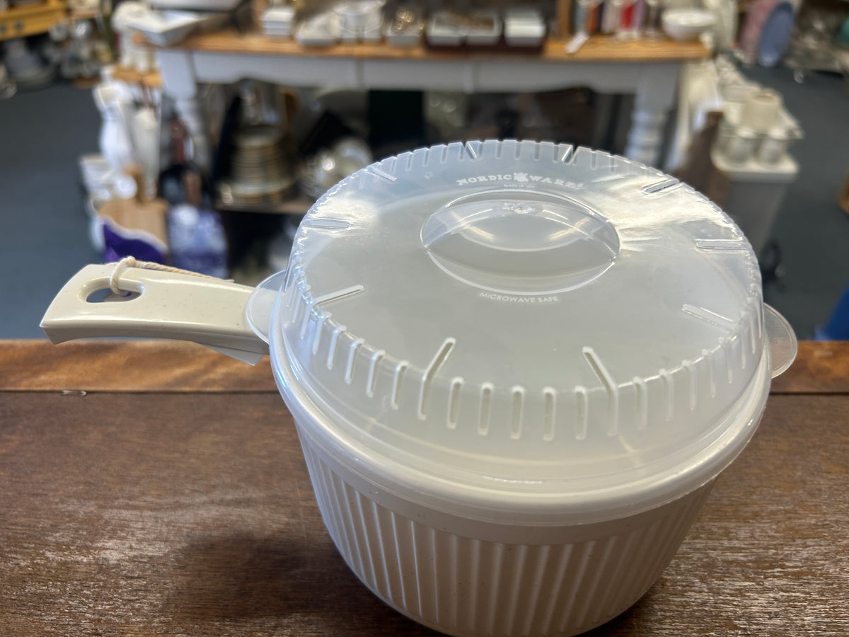 White Nordic Ware Microwave Steamer, 1 QT