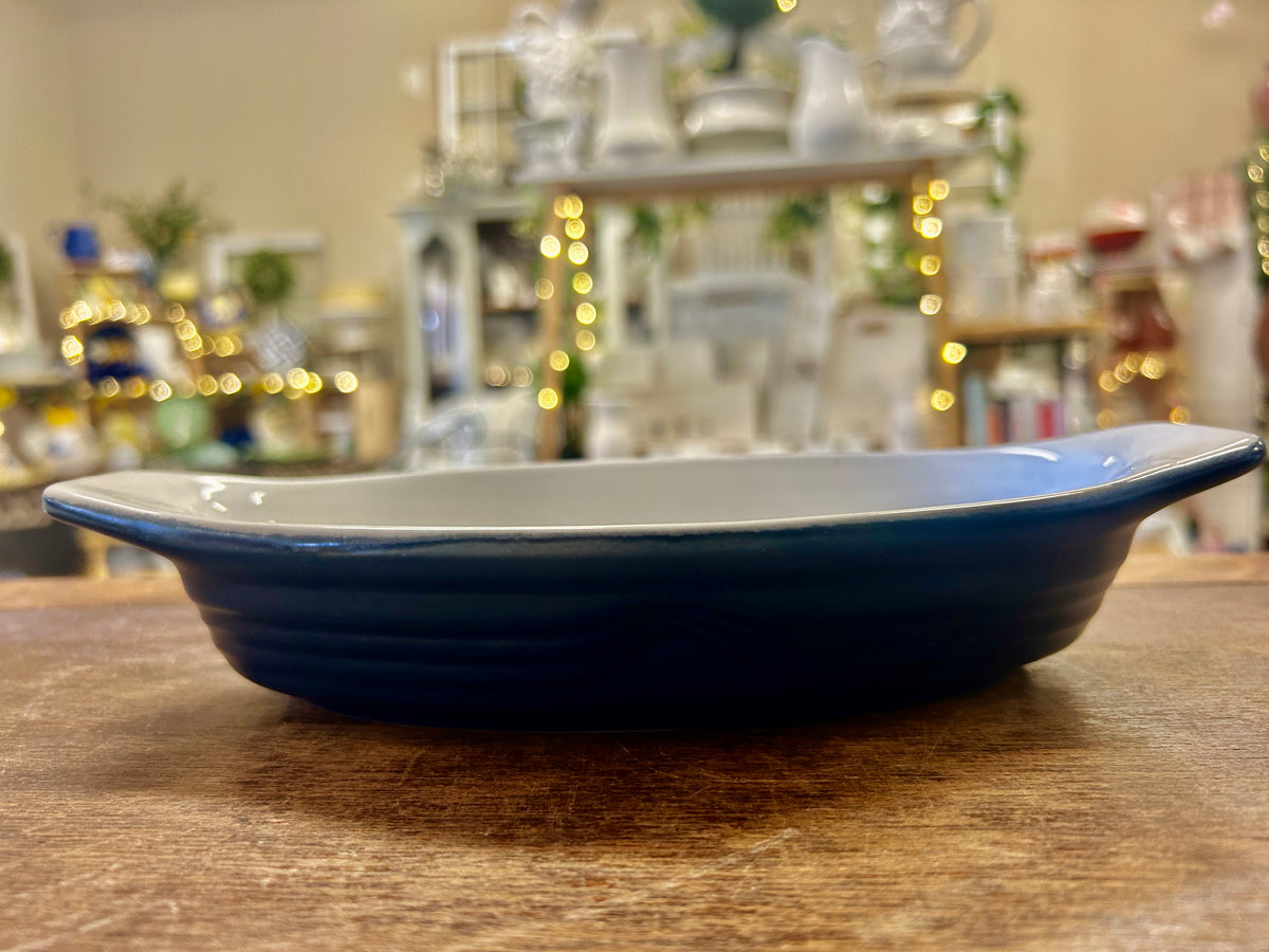 Blue Oval Baker, 9 1/2"