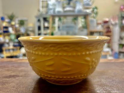 Temptations Embossed Yellow Bowl & Lid 1 QT, 1 QT