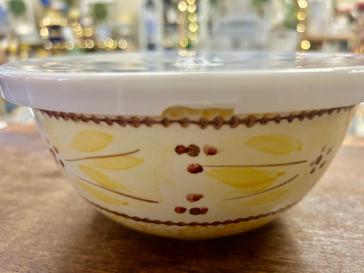 Yellow Temptations 1.5 QT Bowl w/ Lid, 1.5 QT