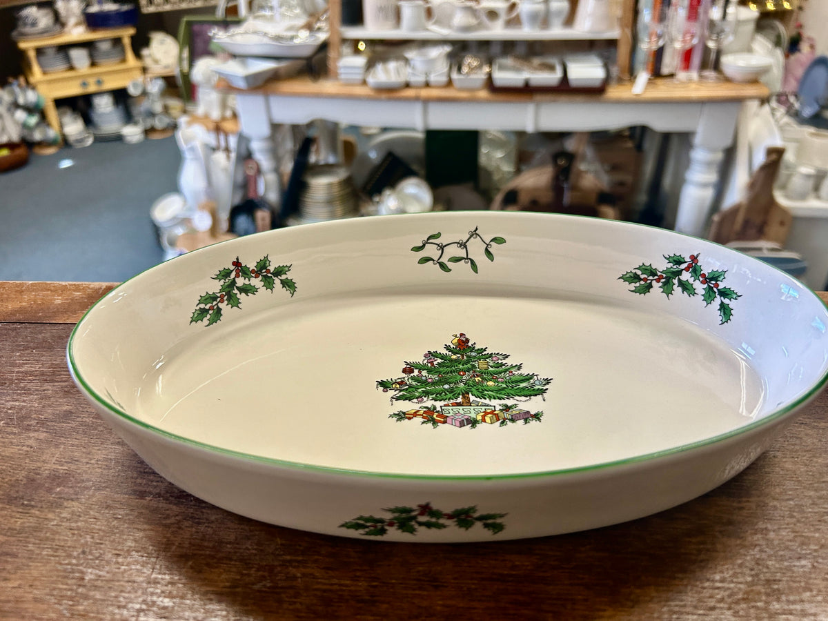 Red Green White Spode Christmas Tree Oval Bowl Baker, 10 3/4"