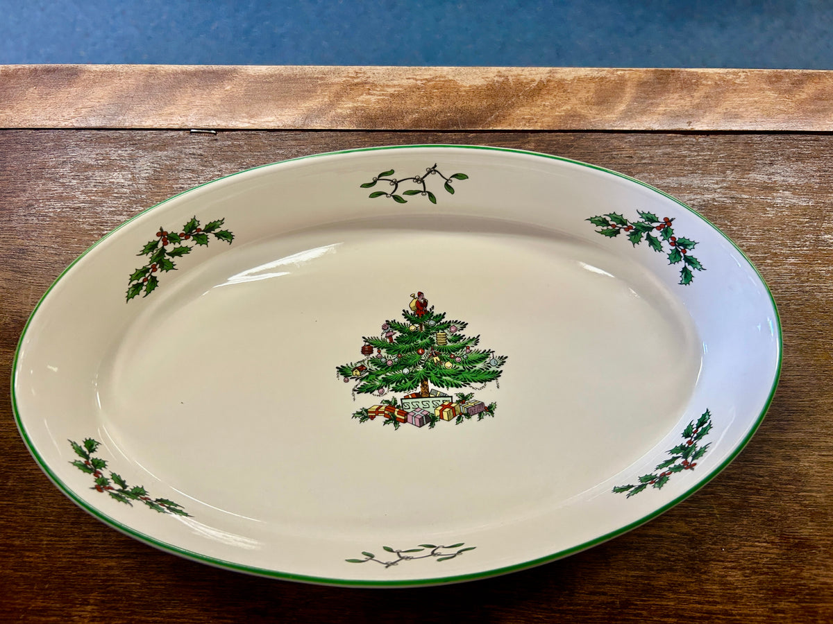 Red Green White Spode Christmas Tree Oval Bowl Baker, 10 3/4"