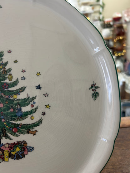 Red Green White Nikko Happy Holiday Platter Japan, 11"