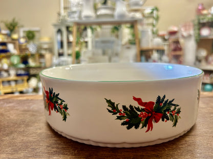 Red Green White Pfaltzgraff Christmas Heritage Bowl, 8 3/4"
