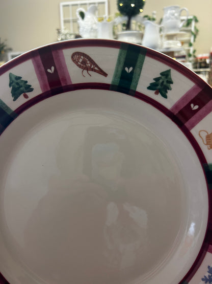 Multicolor Pfaltzgraff Snow Bear Round Platter, 13"