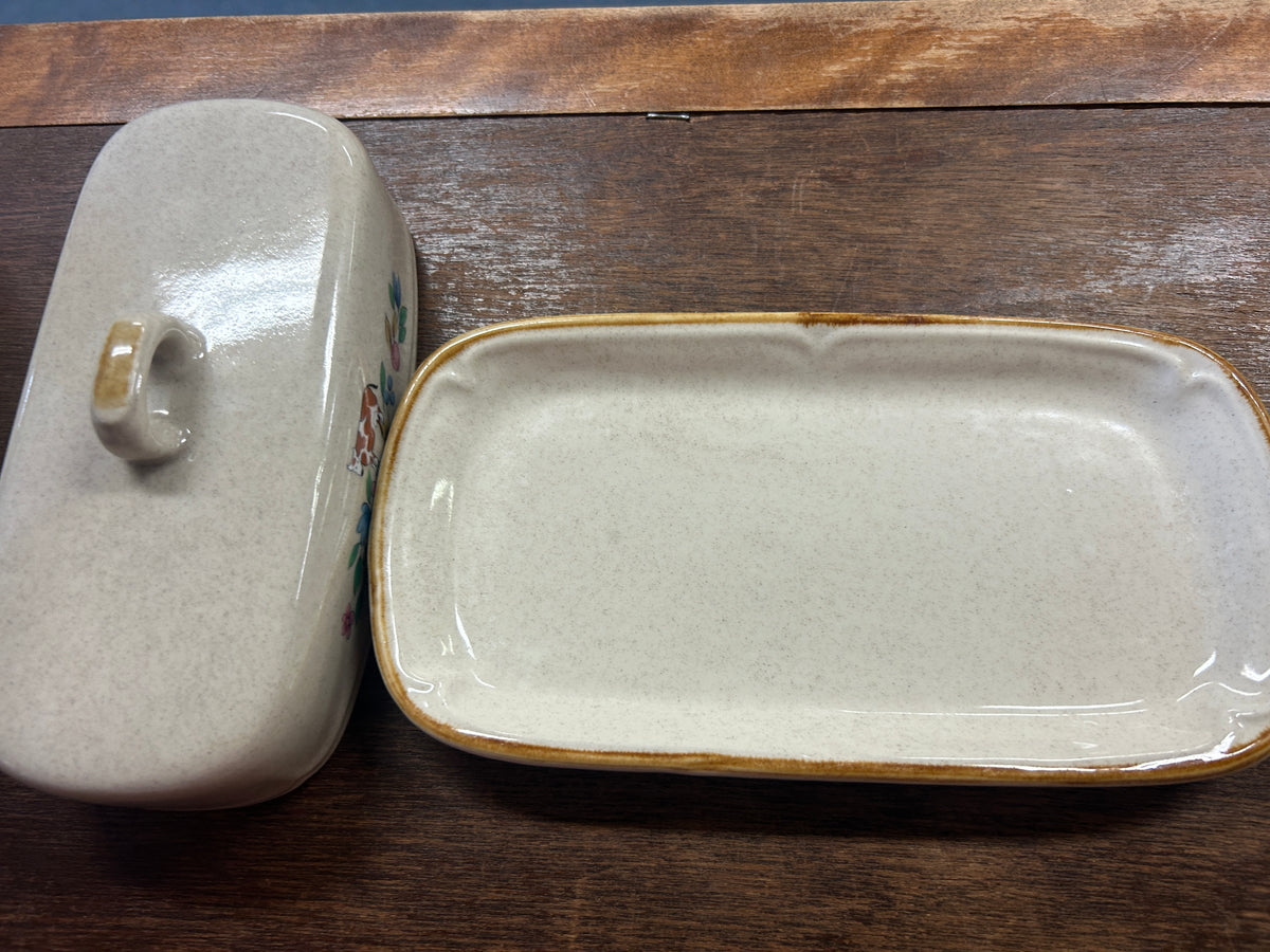 Multicolor International Heartland Butter Dish Japan, 8"
