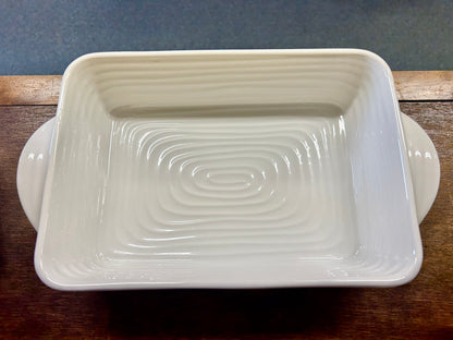 Ciroa Ripple White Rectangle Baker, 2 QT