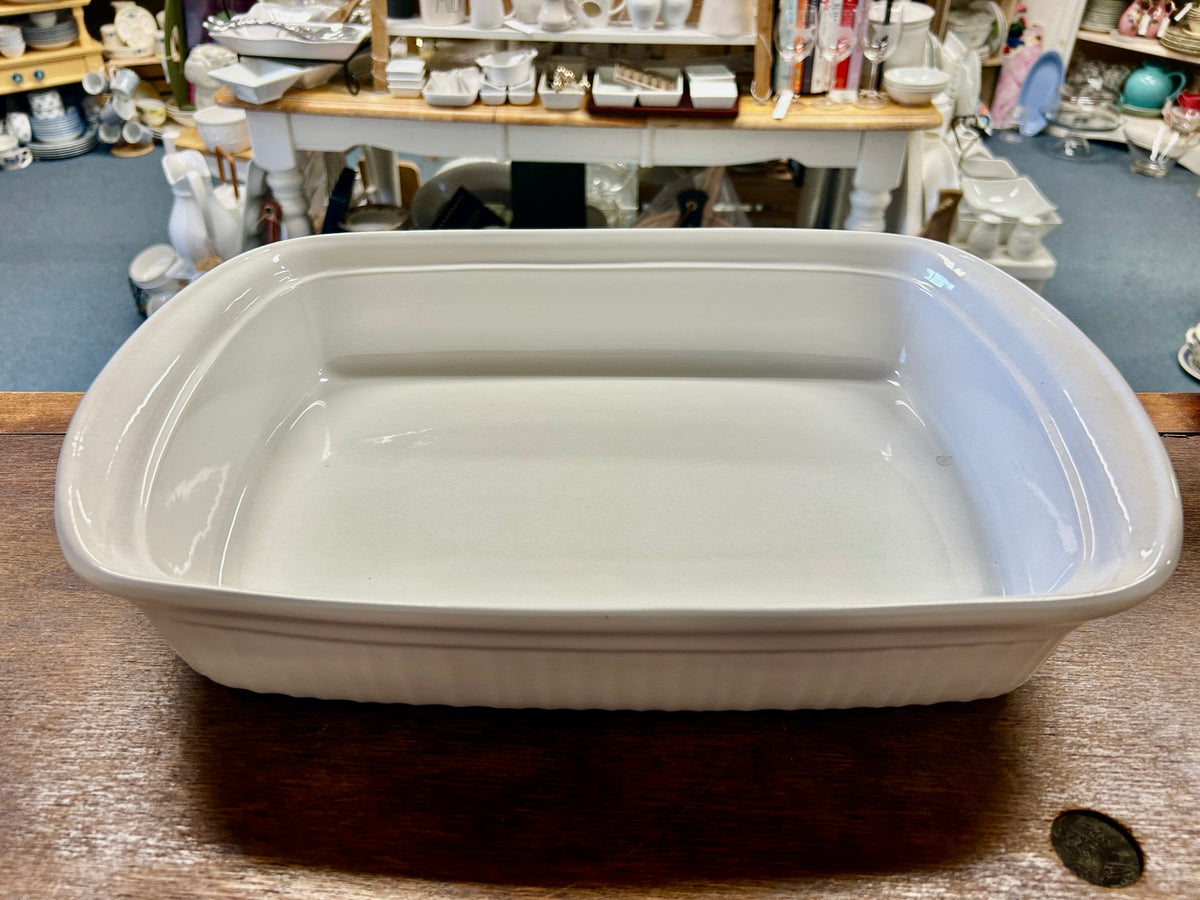 Corningware French White 13 x 9 Baker, 13"