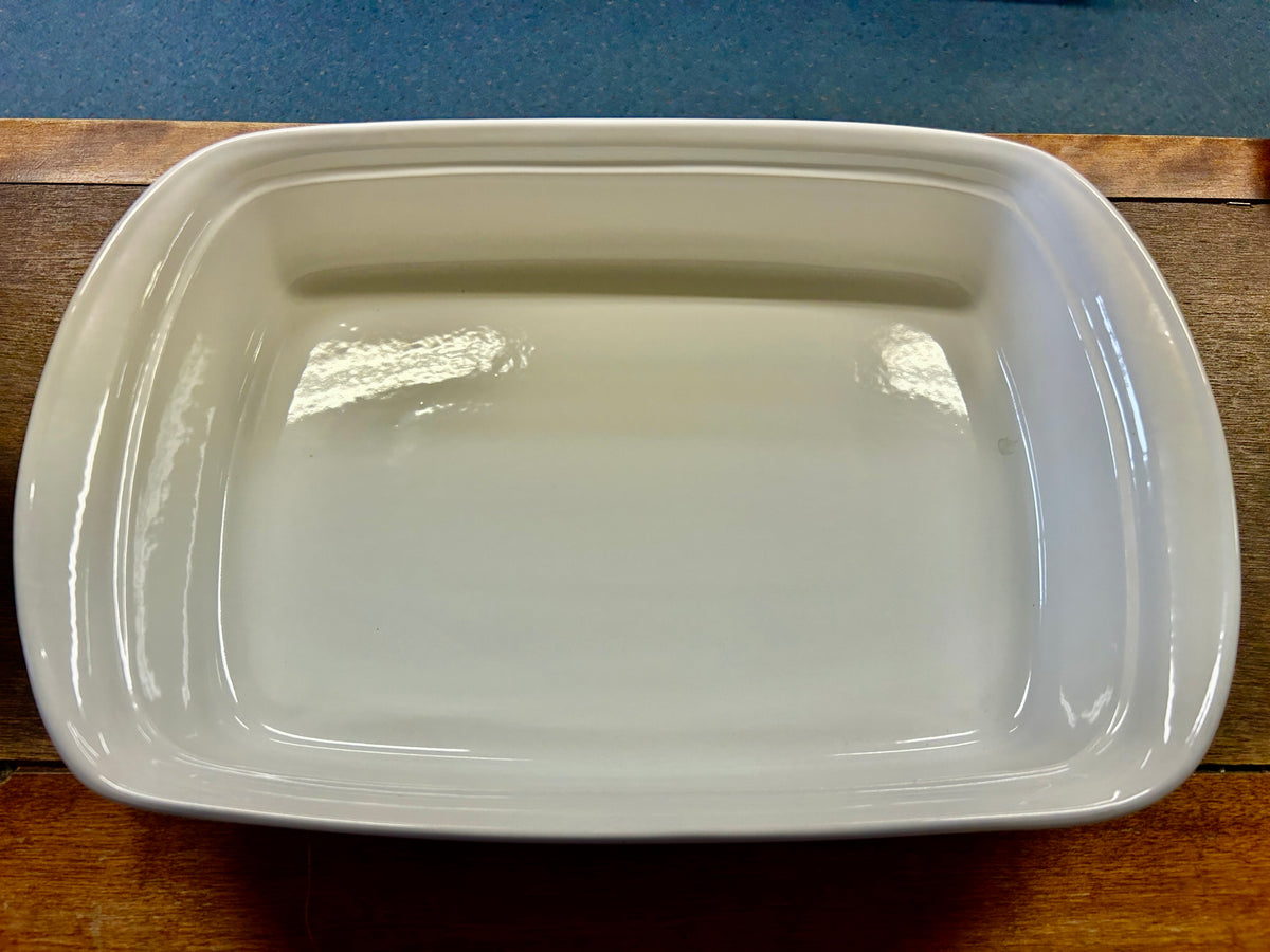Corningware French White 13 x 9 Baker, 13"