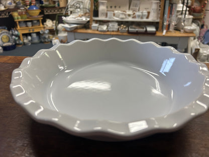 Emile Henry White Ruffle Pie Plate France, 9"