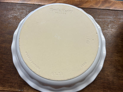 Emile Henry White Ruffle Pie Plate France, 9"