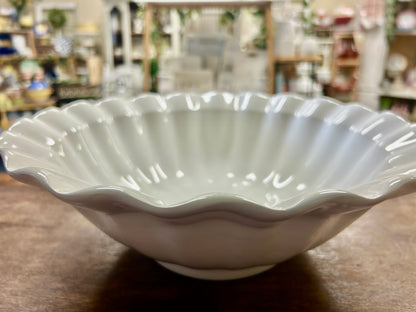 Fortunoff White Footed Bowl Italy, 12 1/2"