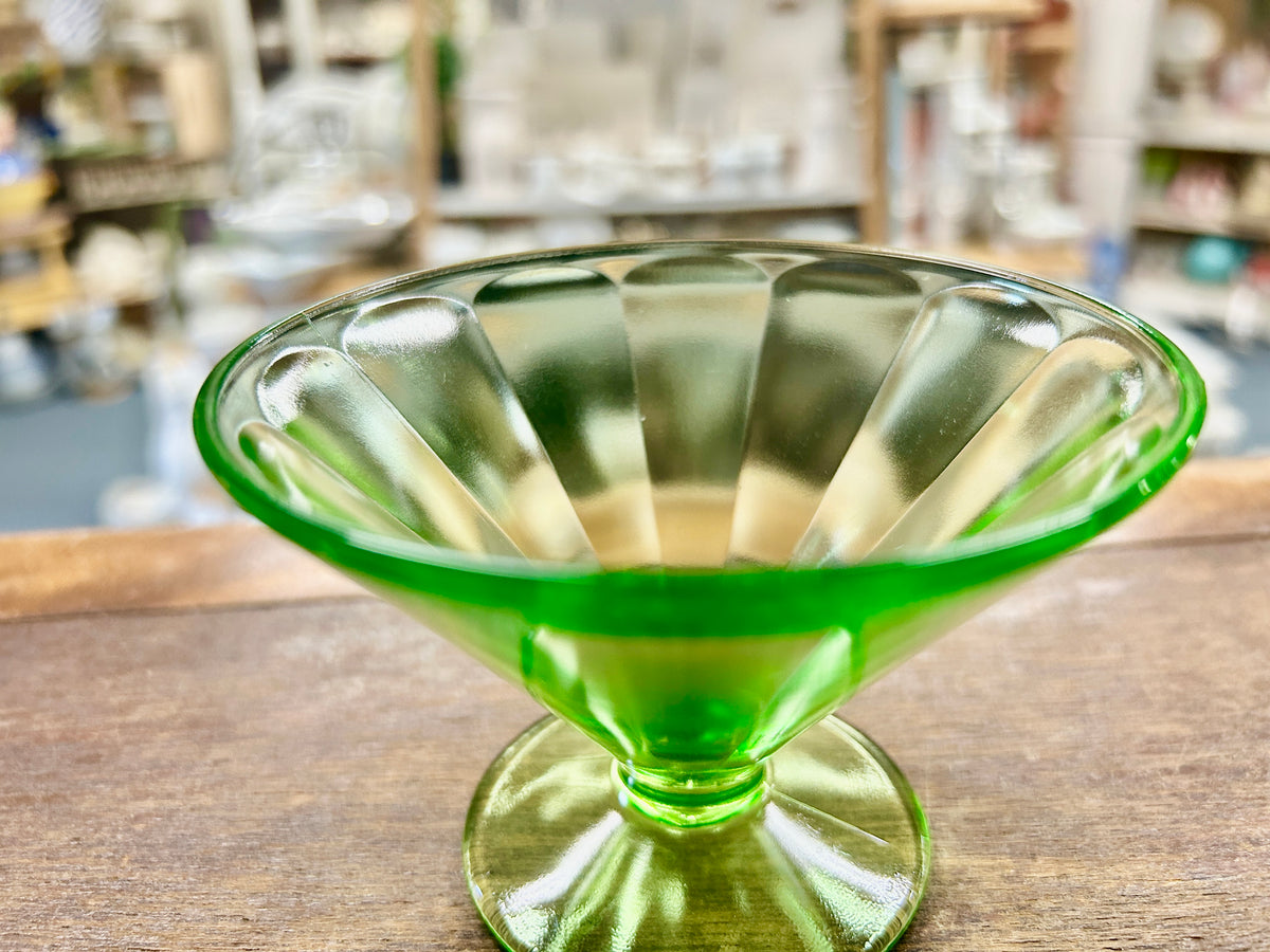 Federal Glass Uranium Sherbet Green Glass, 2 3/4"