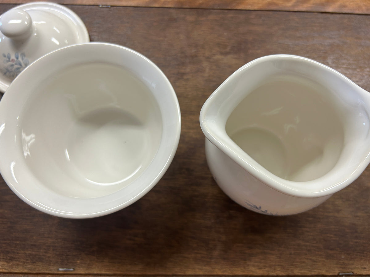 Blue & White Pfaltzgraff Winter Frost Sugar & Creamer, 4 1/2"