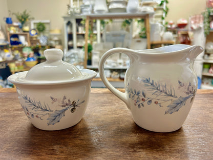 Blue & White Pfaltzgraff Winter Frost Sugar & Creamer, 4 1/2"