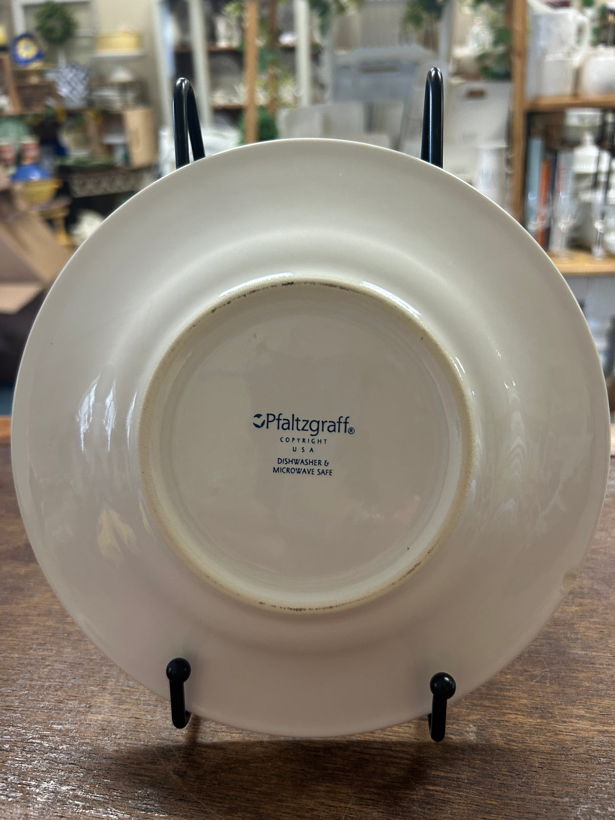 Blue & White Pfaltzgraff Winter Frost Plate *chip, 8"