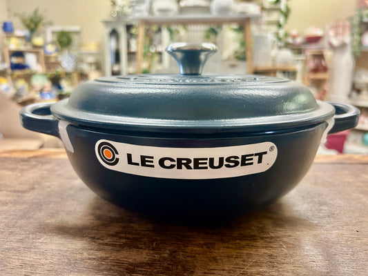 Le Creuset NEW Navy 2.5 QT France, 2.5 QT