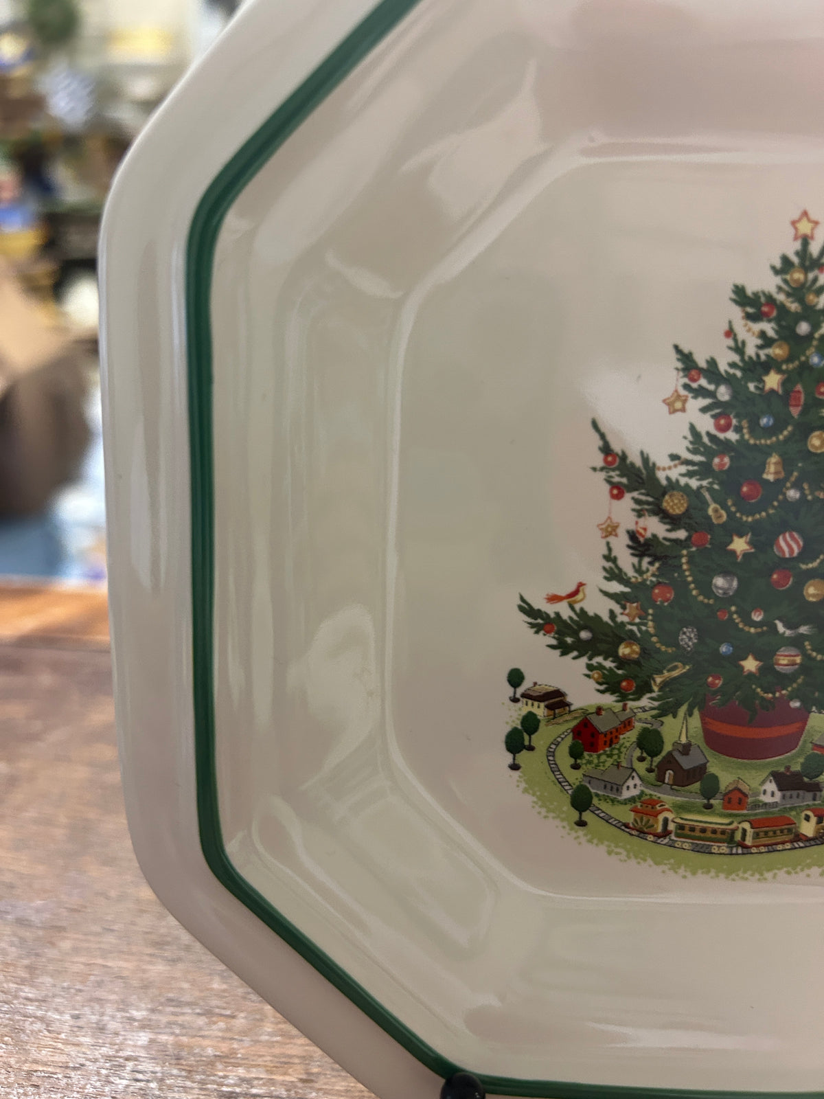 Red Green White Pfaltzgraff Christmas Heritage Square Plate, 6 1/2"