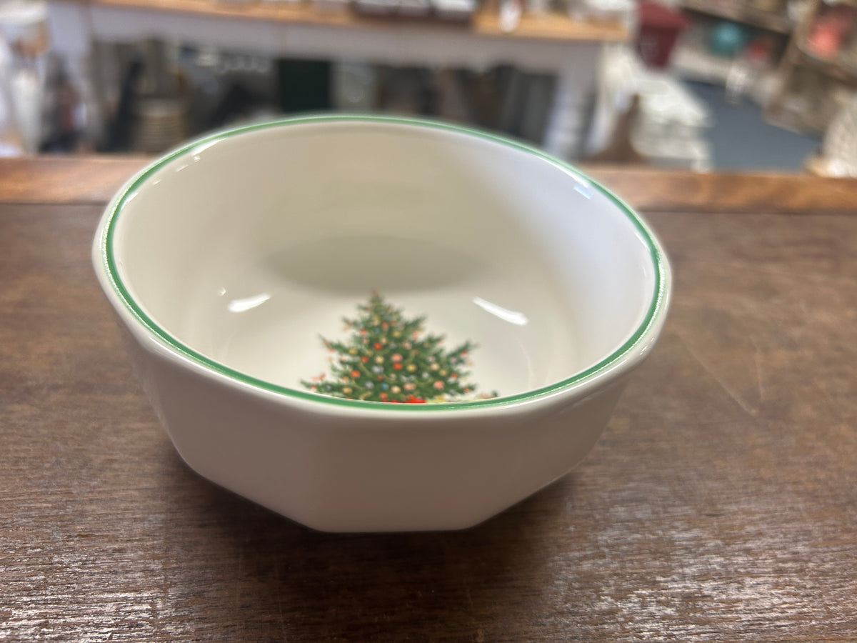 Red Green White Pfaltzgraff Christmas Heritage Bowl, 4 3/4"