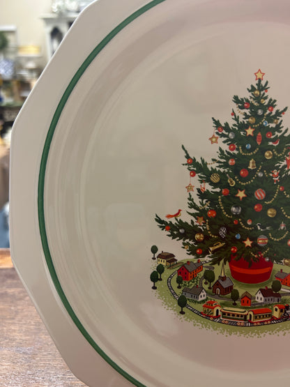 Red Green White Pfaltzgraff Christmas Heritage Dinner Plate, 10 3/4"