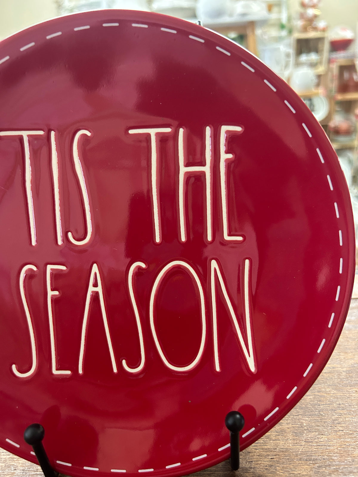 Red Rae Dunn Tis The Season Red Plate, 8"