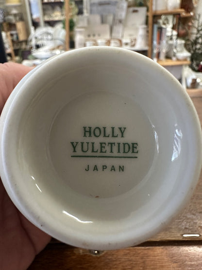 Red Green White Porcelain Ware Holly Yuletide Cup
