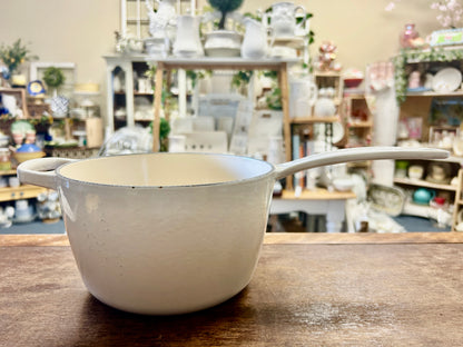Le Creuset White 2 .25 QT Sauce Pan France, 2.25 QT