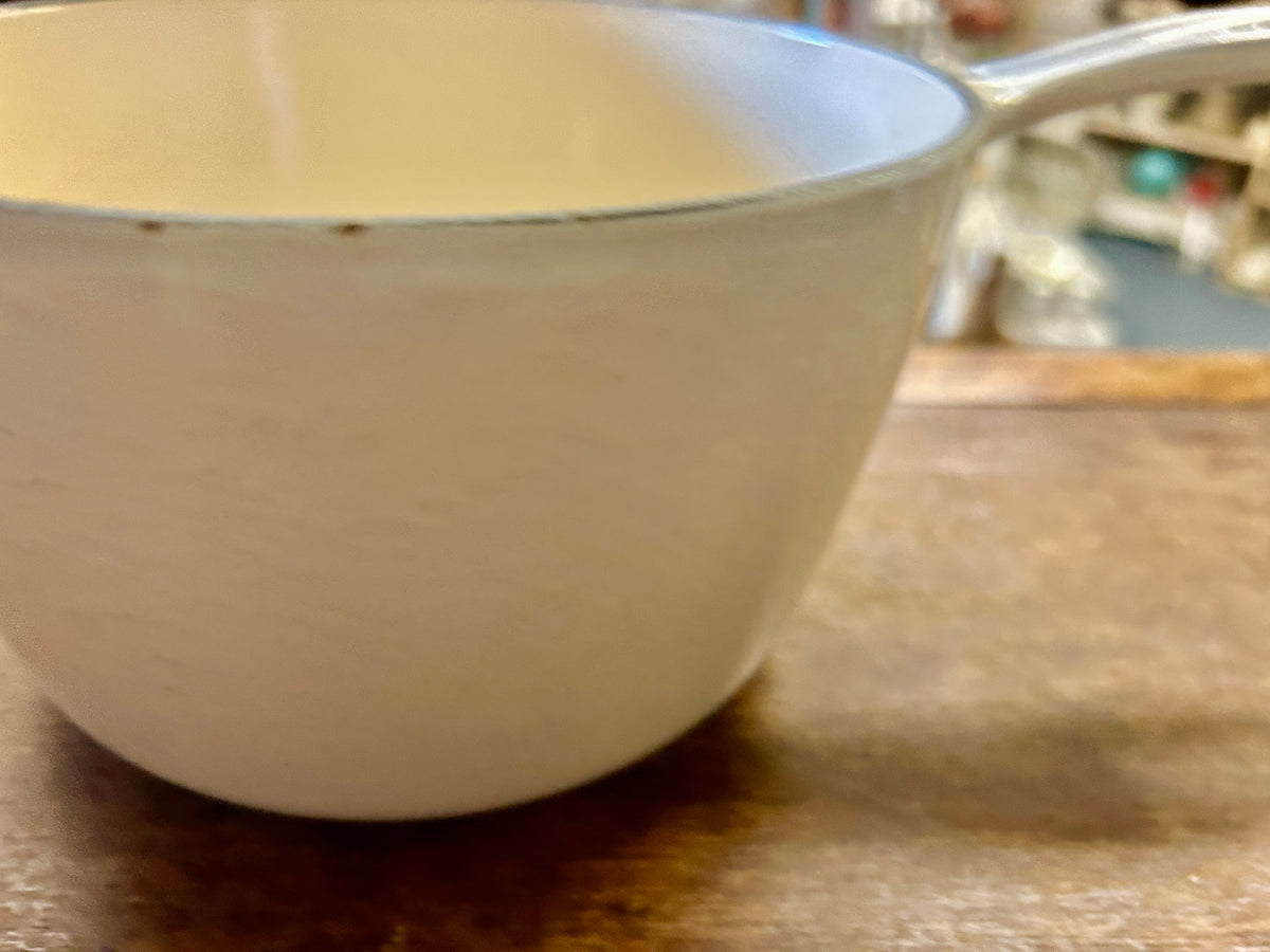 Le Creuset White 2 .25 QT Sauce Pan France, 2.25 QT
