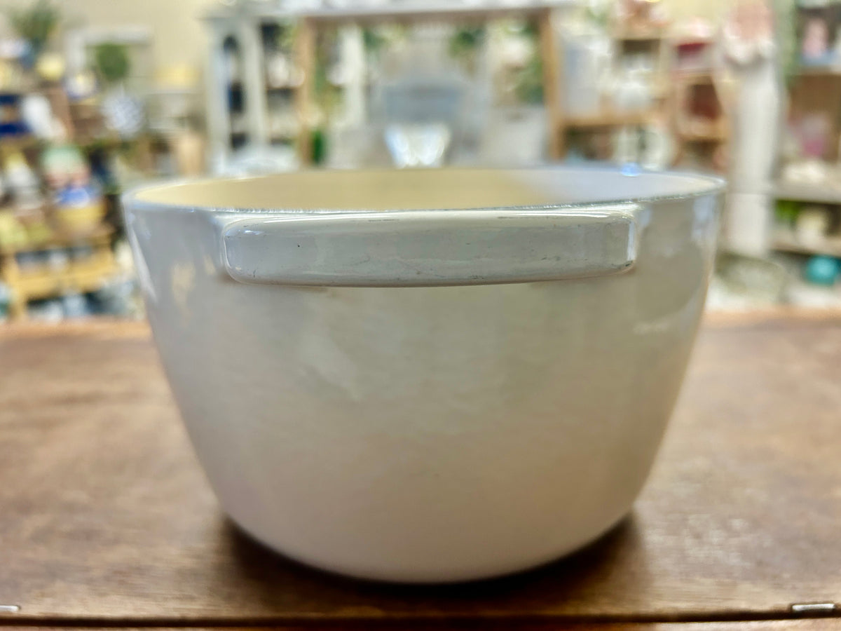 Le Creuset White 2 .25 QT Sauce Pan France, 2.25 QT